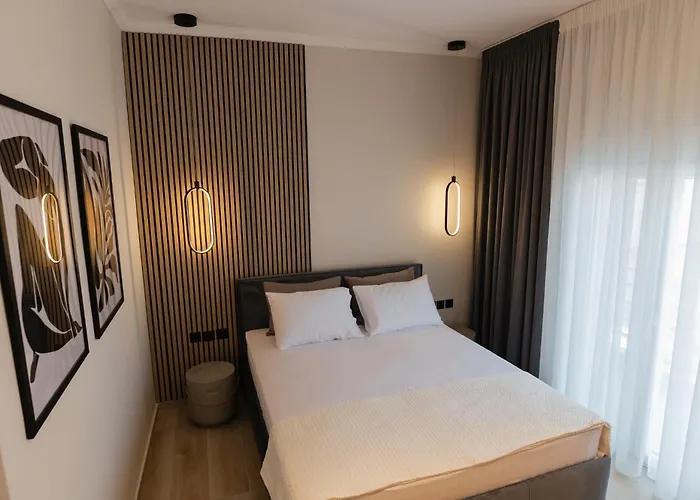 Ellis Luxury Apartment