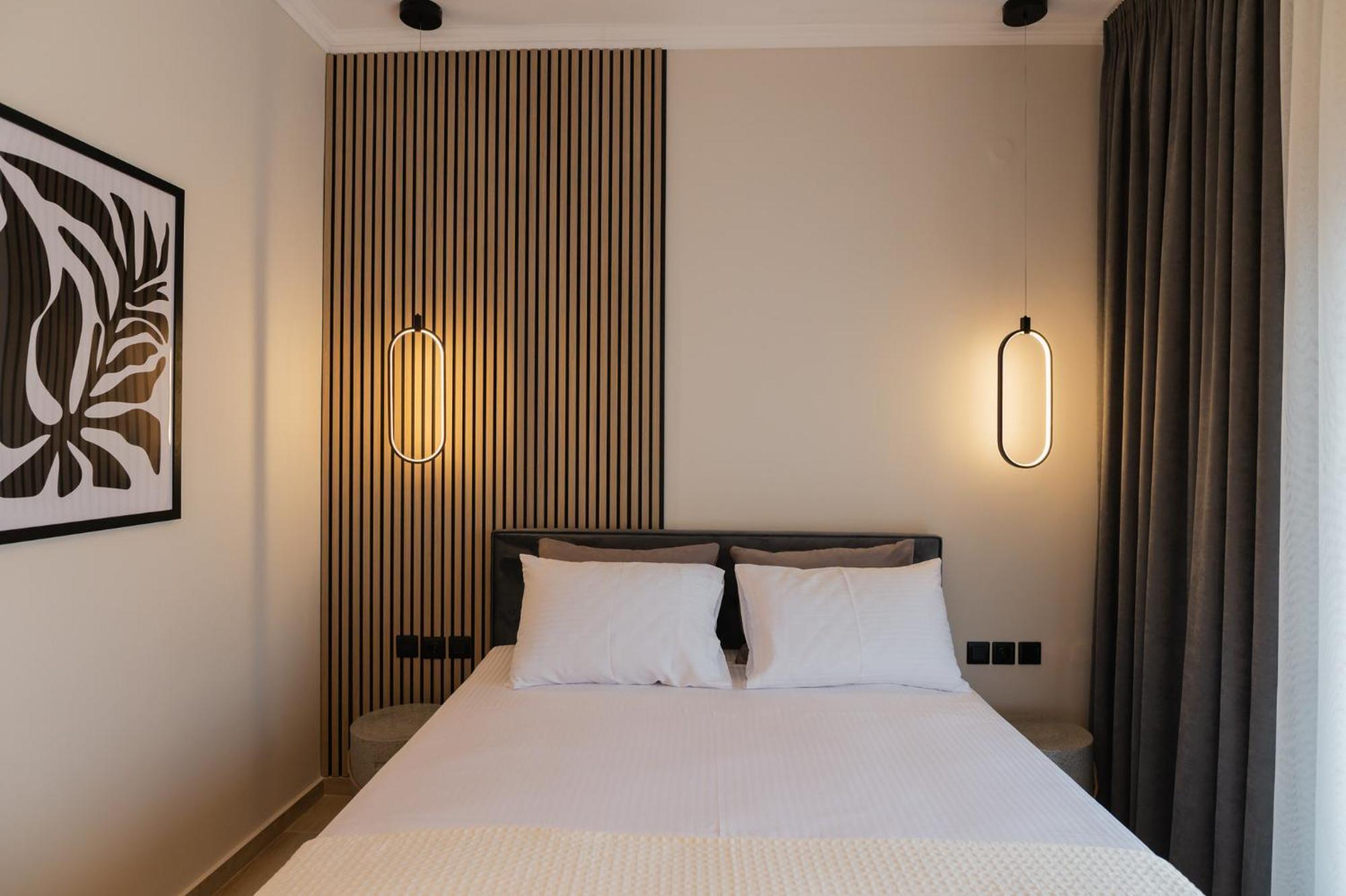 Ellis Luxury Apartment